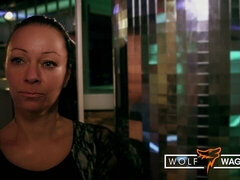 Popó, Gesztenyebarna, Dupla behatolás, Érett feleség, Két férfi egy nő, Szoknya, Tetkó, Hármas