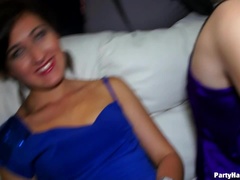 Bruinharig, Sperma in mond, Groep, Hardcore, Likken, Feest, Kut duiken, Kousen