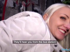 Blondinka, Busty, Češka, Hardcore, Zunaj, V javnosti, Muco, Resničnost