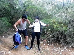 Grosse bite, Gros seins, Sucer une bite, Brunette brune, En levrette, De plein air, Maigrichonne, Adolescente