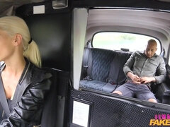 Iso kulli, Suihinotto, Kermakakku, Takaapäin, Selkäsauna, Ulkona, Pillu, Tiukka