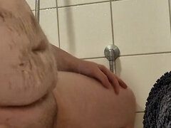 Salle de bains, Rondelette, Européenne, Poilue, Fait maison, Masturbation, Solo