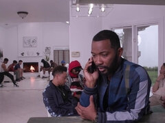 Amerikaans, Grote lul, Zwart, Sperma in mond, Groepseks, Handbeurt, Slet, Slikken