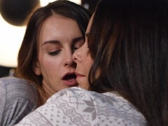 18, Babe, Fingring, Slikking, Orgasme, Pornostjerner, Fitte, Tenåring