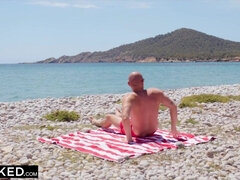 Μεγάλος πούτσος, Μεγάλα βυζιά, Χύσιμο, Πούτσος, Μαλλιαρός, Διαφυλετικό, Μουνί, Καβάλημα