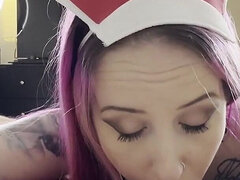 Amatoriale, Pompino, Tacchi, Lingerie, Infermiera, Piercing, Punto di vista pov, Tatuaggi