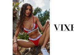 18, Stor kuk, Stora tuttar, Avsugning, Brunett, Doggystyle, Mager, Tonåring