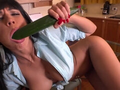Raven-Haired Babe Crams Her Pussy With Vegetables - Valentina ricci