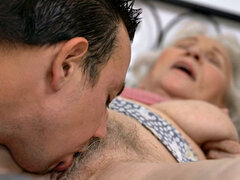 Grote kont, Lul, Scheten, 1 man 2 vrouwen, Omie, Hd, Rijpe lesbienne, Tieten likken