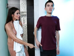 デカパイ, フェラチオ, 茶髪の, 捕まる, バック, 手コキする, 淫乱熟女, のぞき