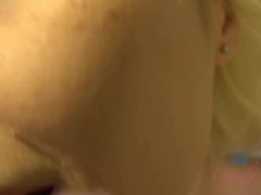 Amatööri, Blondi, Suihinotto, Tyttöystävä, Lävistys, Pillu, Laiha, Tissit