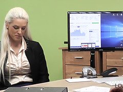 Красивые, Блондинки, Грудастые, Постарше, Европейки, Мастурбация, В офисе, Мачеха