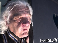 Stor kukk, Blond, Skitten, Sexy undertøy, Barbert, Strømper, Pupper, Kikker