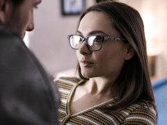 ブロンド, フェラチオ, 指いじり, 眼鏡, 手コキする, ハードコア, ストリッピング, ティーン