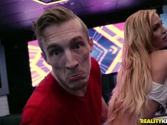 Минет, Собачьи, Лизание, Вечеринка, Реалити, Бритые, Тату, Сиськи