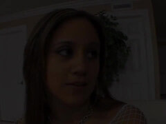 Isot tissit, Syväkurkku, Kyrpä, Rankka, Latinankieli, Pienikokoinen, Pillu, Tissit