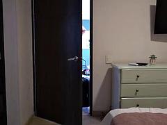 Szálloda, Érett feleség, Mostoha