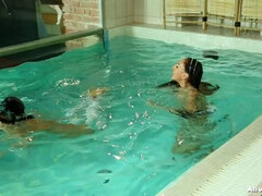 Satin, Sous marin, Mouillée