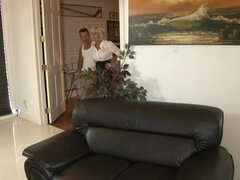 Anal, Gros seins, Brunette brune, Masturbation, Mature, Mère que j'aimerais baiser, Nénés, Épouse