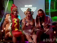 Большие сиськи, Минет, Собачьи, Группа, Ласковые ручки, Милф, Оргии, Чулки