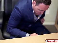 Μεγάλος πούτσος, Πίπα, Νύφη, Μελαχροινή, Γάλλος, Κωλοτρυπίδα, Ηδ, Γραφείο