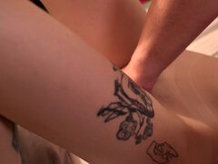 18, Store pupper, Kukk suging, Sperm skott, Ansiktssperm, Piercingen, Tattovering, Tenåring