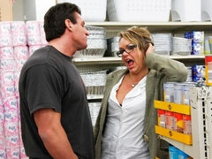 Hatalmas hátsó, Monumentális dákó, Tekintélyes didik, Cumizás, Kutya póz, Érett feleség, Iroda