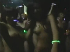 japanese naked girls dance on the stage