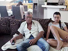 18 jahre, Blasen, Tschechisch, Papi, Lecken, Reif, Jungendliche (18+)