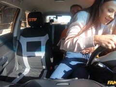 Leie, Tussi, Auto, Hochschule, Hundestellung, Würgen, Im freien, Titten