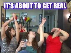 18 ans, Grosse bite, Homme nu et filles habillées, Dansant, Hard, Orgie, Fête, Adolescente