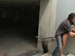 Kisbaba, Tekintélyes didik, Szőke, Kőkemény, Nyilvános, Román