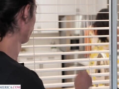 Жопа, Большая жопа, Большие сиськи, Брюнетки, Смазливые, Глубокая глотка, Милф, Натуральные