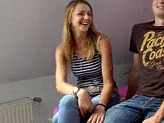 Amatør, Kukk suging, Sperm skott, Hårete, Moden, Milf, Mamma, Trekant