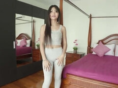 Thai girl learns what it takes to keep a man happy