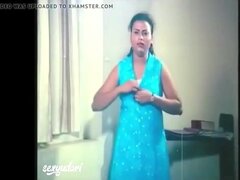 Peitos grandes, Empregada, Mãe gostosa, Duro, Seios flácidos, Despir, Descascar, Vintage