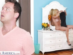 Kuřba, Na pejska, Honění, Výprask, Milf žcbp, Odstraňování, Tetování, Voyeur