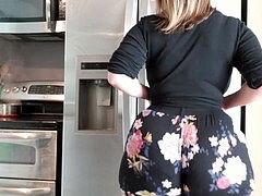 크고 아름다운 여자, 큰 엉덩이, 모음집, 젖꼭지