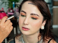 Enthousiasteling, Vingeren, Masturbatie, Mager, Tatoeage, Tiener, Tieten likken, Speelgoed