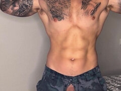Leie, Masturbation, Solo, Tätowierung