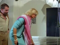 フェラチオ, 顔射, フランス人, 乱交, 毛深い, 手コキする, レズビアン, オージー