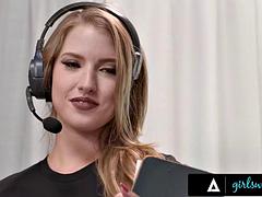 69, Blondinka, Fetiš, Prstni, Stopala fetiš, Hardcore, Lezbijke, Rdečelaska