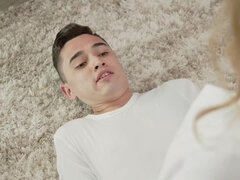 Pijpbeurt, Moeder die ik wil neuken, Orgasme, Gezichtspunt, Billekoek, Verassing, Lerarin, Tieten likken