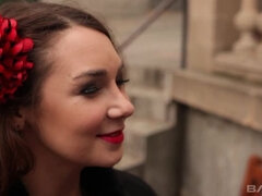 Morena, Corridas, Corridas faciales, Lencería, Maduro, Al aire libre