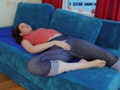 Amateur, Brunette brune, Habillées, Femelle, Orgasme, Petite femme, Adolescente, Nénés