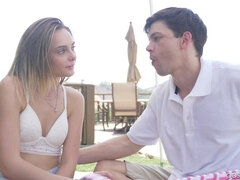 Blasen, Hundestellung, Handjob, Küssen, Im freien, Muschi, Dürr, Jungendliche (18+)