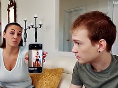 Stor rumpe, Store pupper, Kukk suging, Brunette, Bløtkake, Dype svelg, Fetisj, Mamma