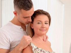 Blondinka, Fafanje, Doggystyle, Hardcore, Milf, Naravne joške, Obrito