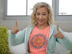 Hatalmas hátsó, Cumizás, Kutya póz, Kézimunka, Nyalás, Maszti, Érett feleség, Begyek