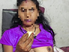 18, Amaterji, Dildo, Food, Indijka, Solo, Najstnice, Vibrator